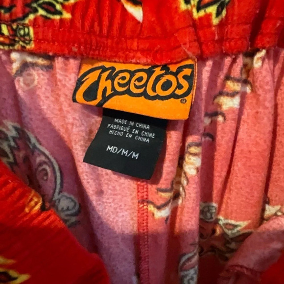 Cheetos graphic tee shirt size m (32/34) and matching pants sz Medium. - Picture 6 of 7